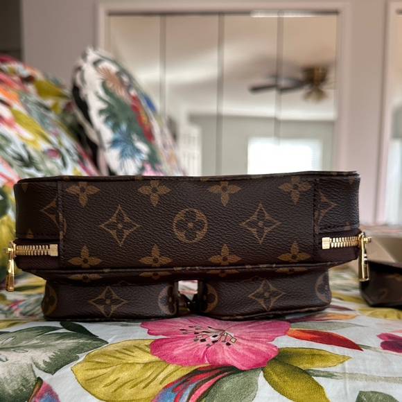 Louis Vuitton Brown Monogram Canvas Multi-Pocket Crossbody with Beige Strap - Picture 5 of 9